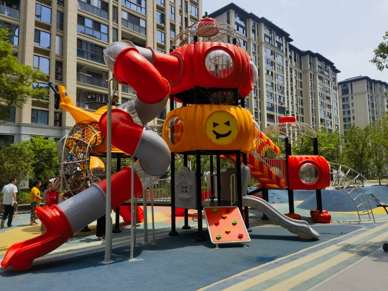 So wählen Sie den richtigen Hersteller von Spielplätzen für Ihr Projekt 7 Outdoor Spielplatz Hersteller